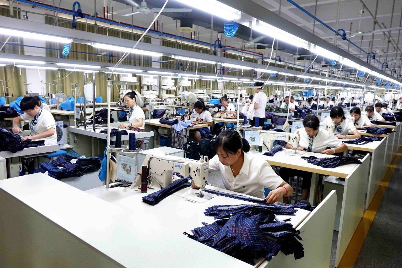 Modern outdoor furniture manufacturing factory in Shenzhen China - professional production line